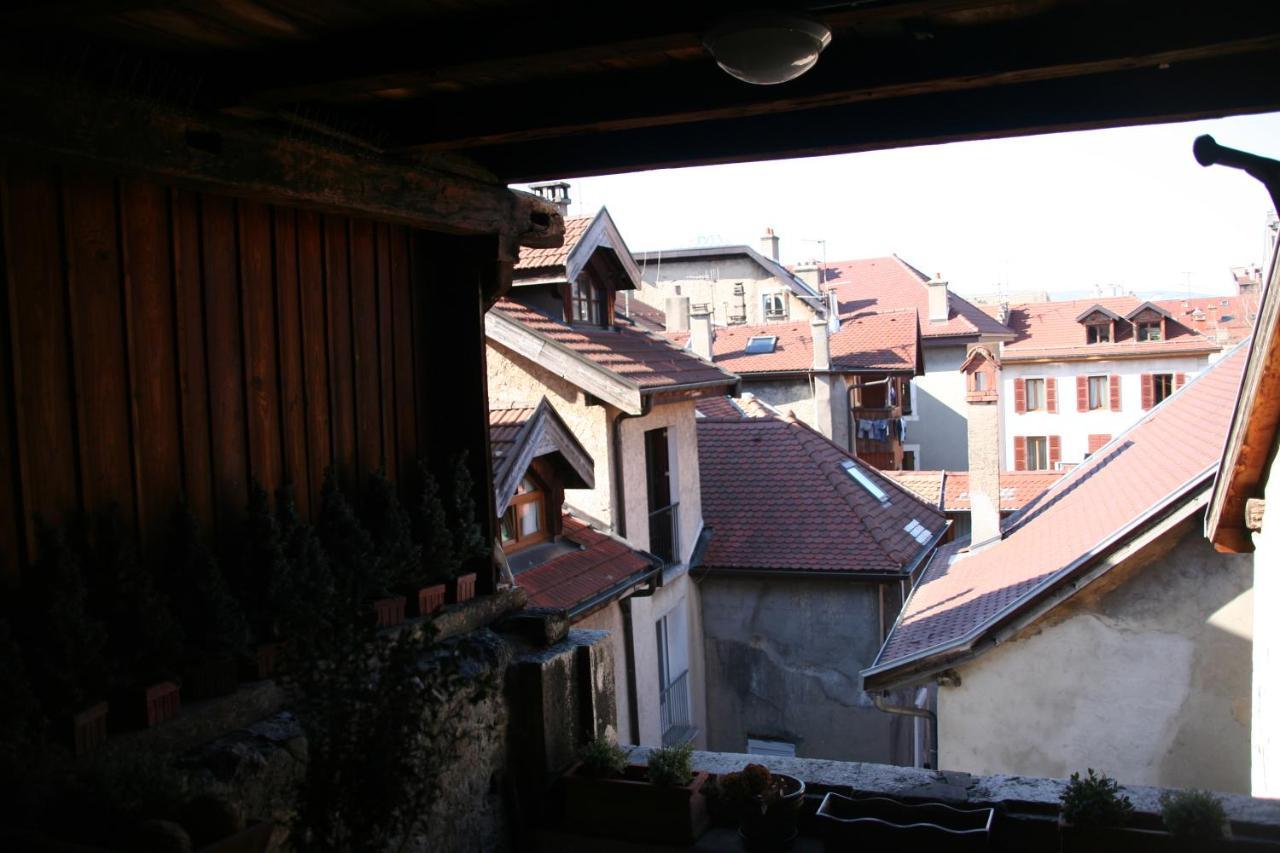 Nid Douillet Bed & Breakfast Annecy Exterior photo