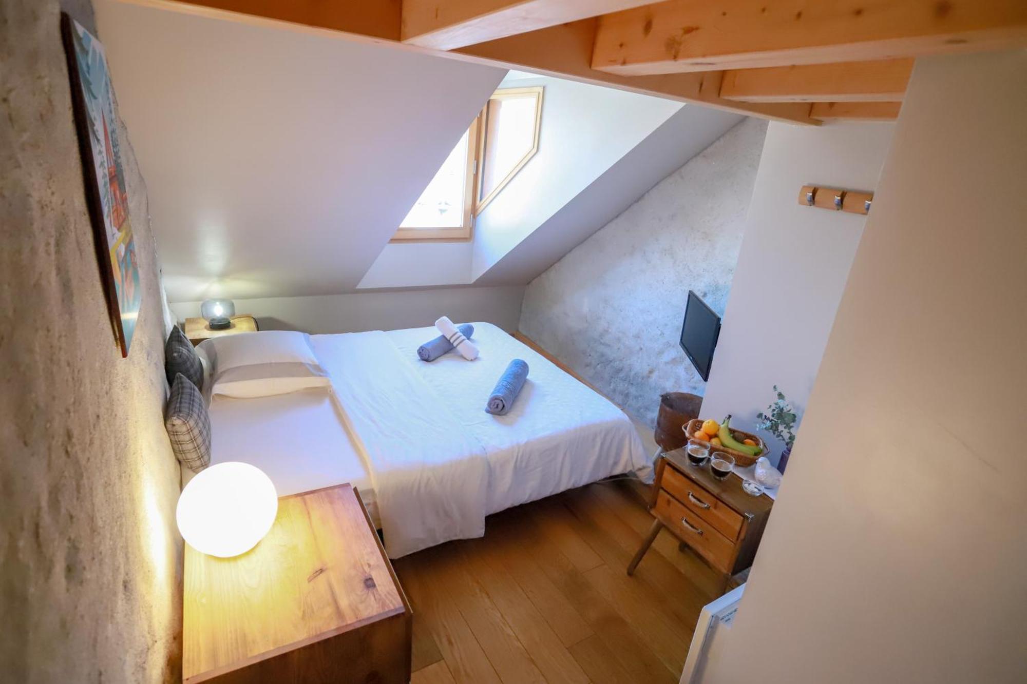 Nid Douillet Bed & Breakfast Annecy Exterior photo